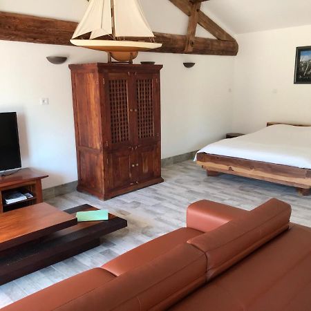 Domaine Des Jardins De La Saone Hotel Tournus Ngoại thất bức ảnh